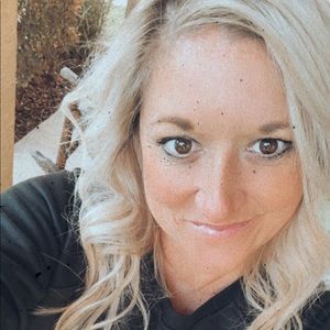 Meet your Posher, Catherine